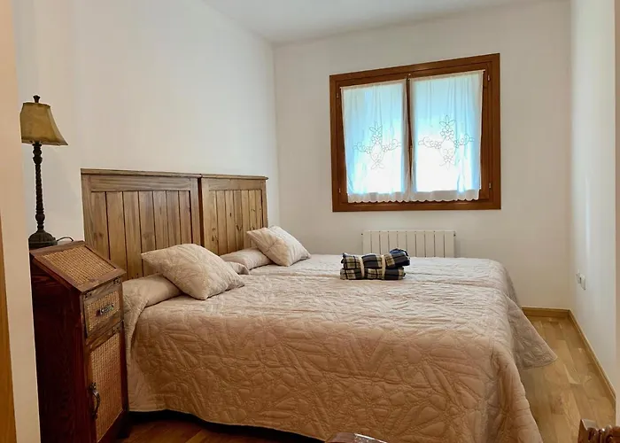 Bpirineos-albares * Benasque