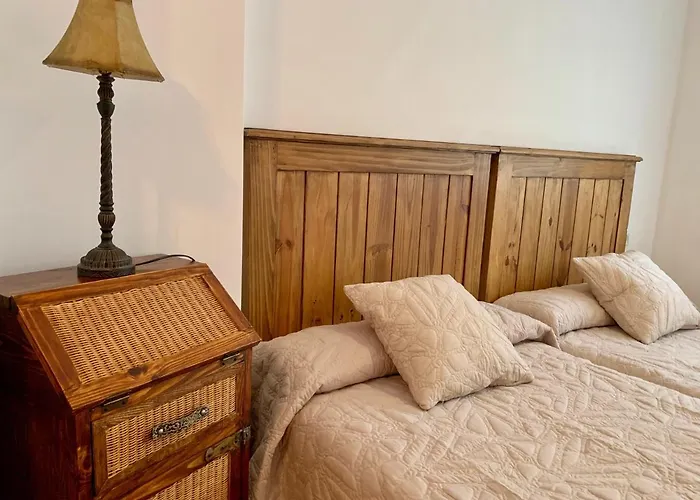 Bpirineos-albares Lägenhet